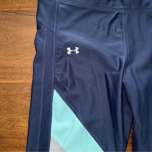 Under Armour Capri Leggings Compression Heat Gear Navy Blue and Gray Size Large - Picture 5 of 9